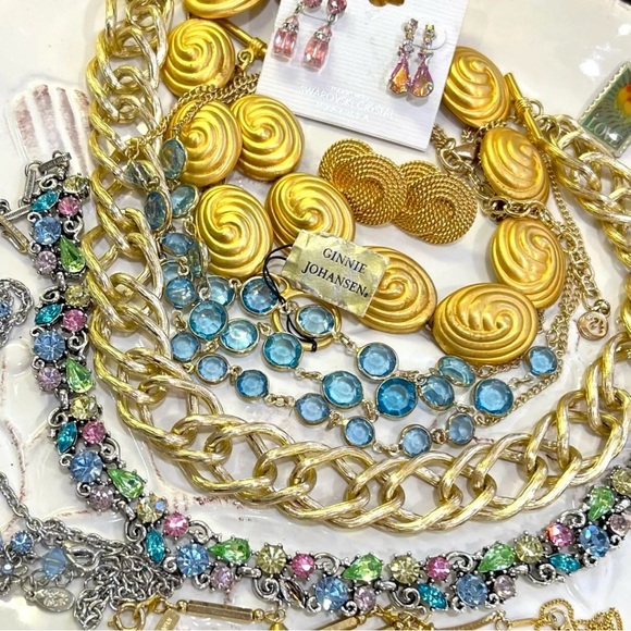 🧨1 LB ALL SIGNED/ HIGH END Jewelry Lot~MOST necklaces signed +earrings bracelets - Picture 9 of 9